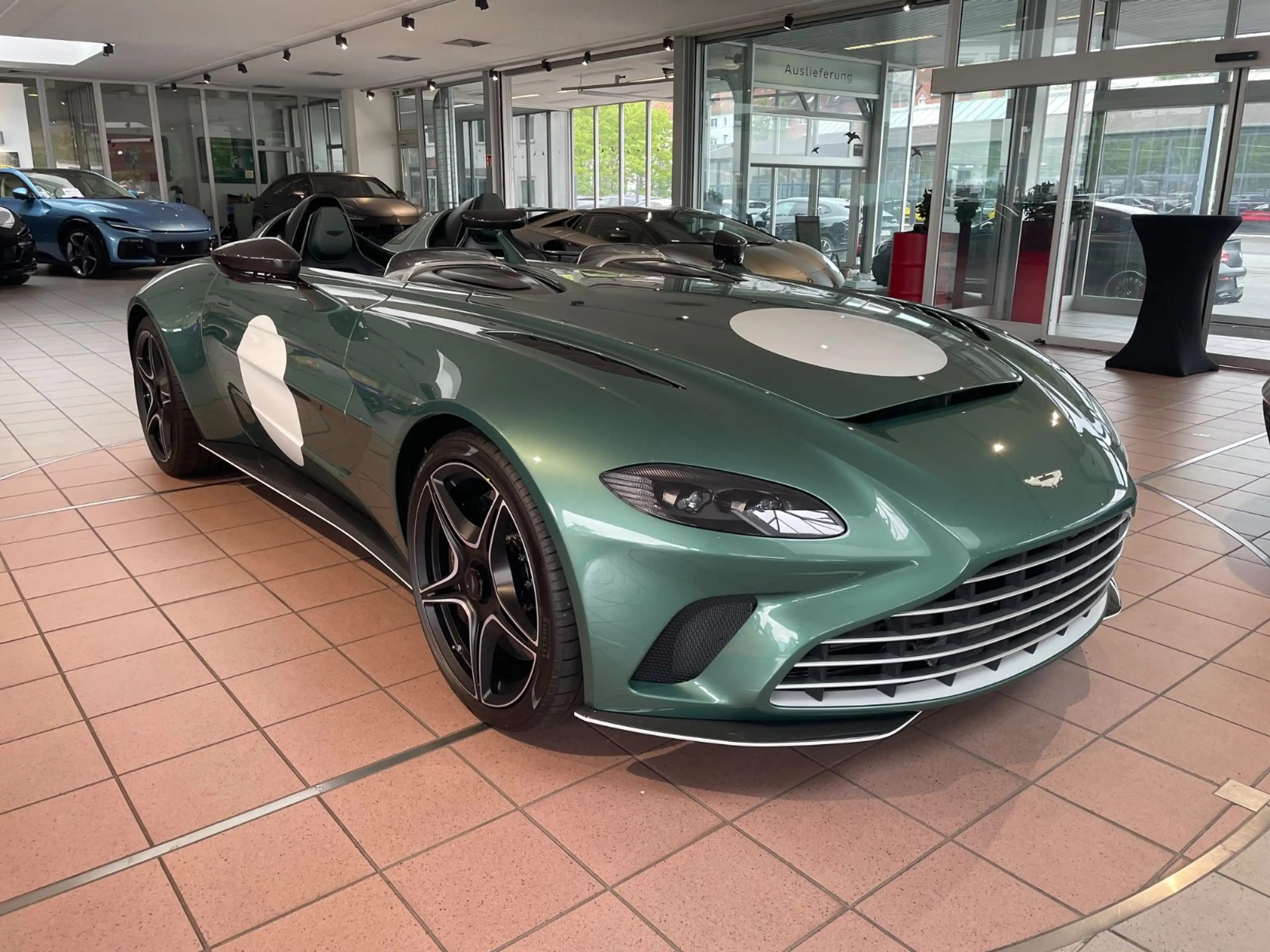 Aston Martin V12 Speedster DBR 1 PACK/1OF88LIMITED — photo 2