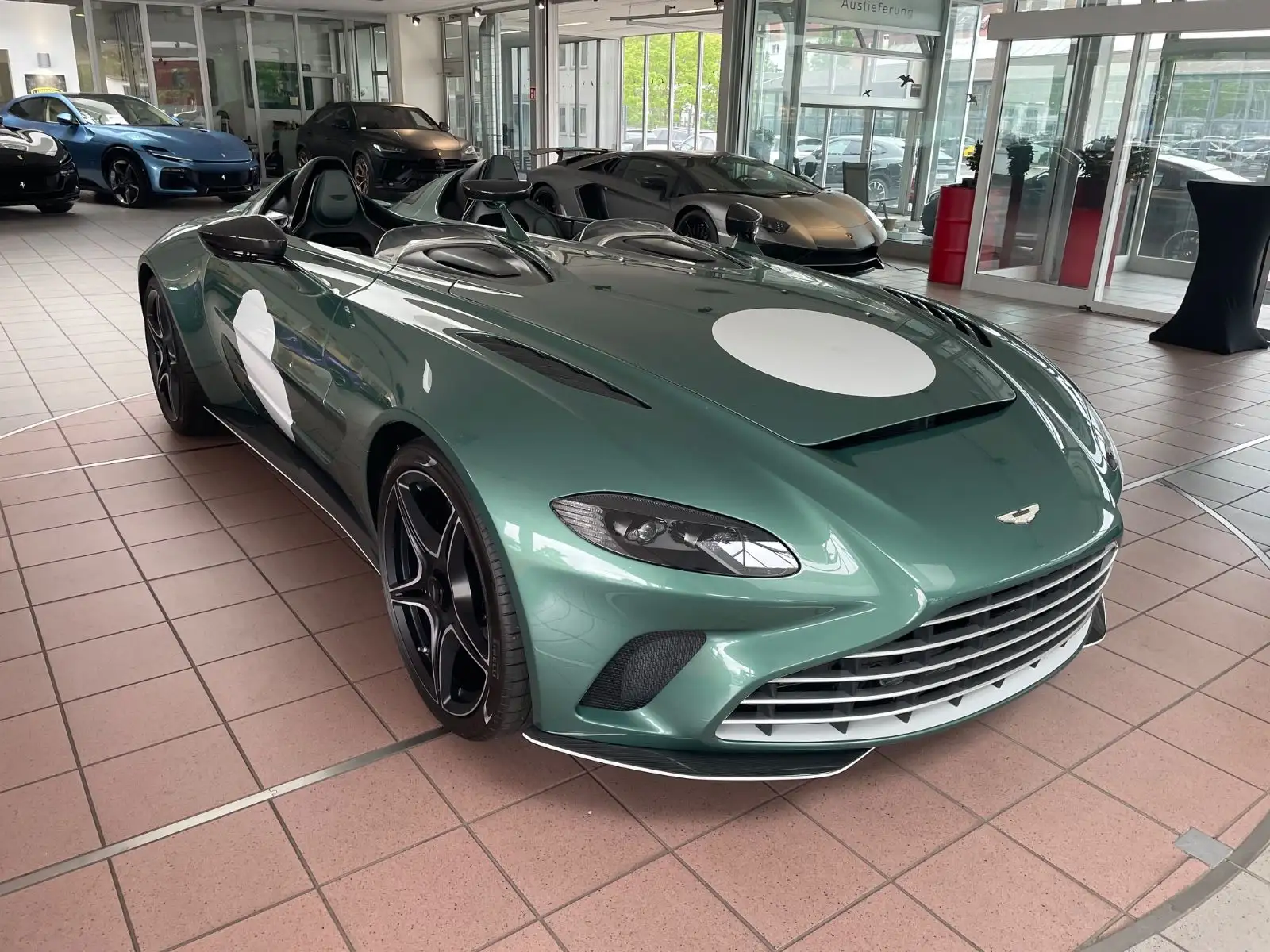 Aston Martin "1 OF 88"