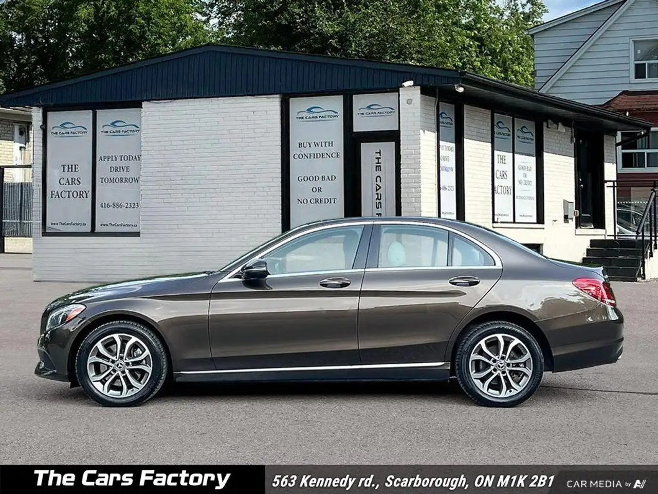 Mercedes-Benz C-Class снимка Mercedes-Benz C-Class