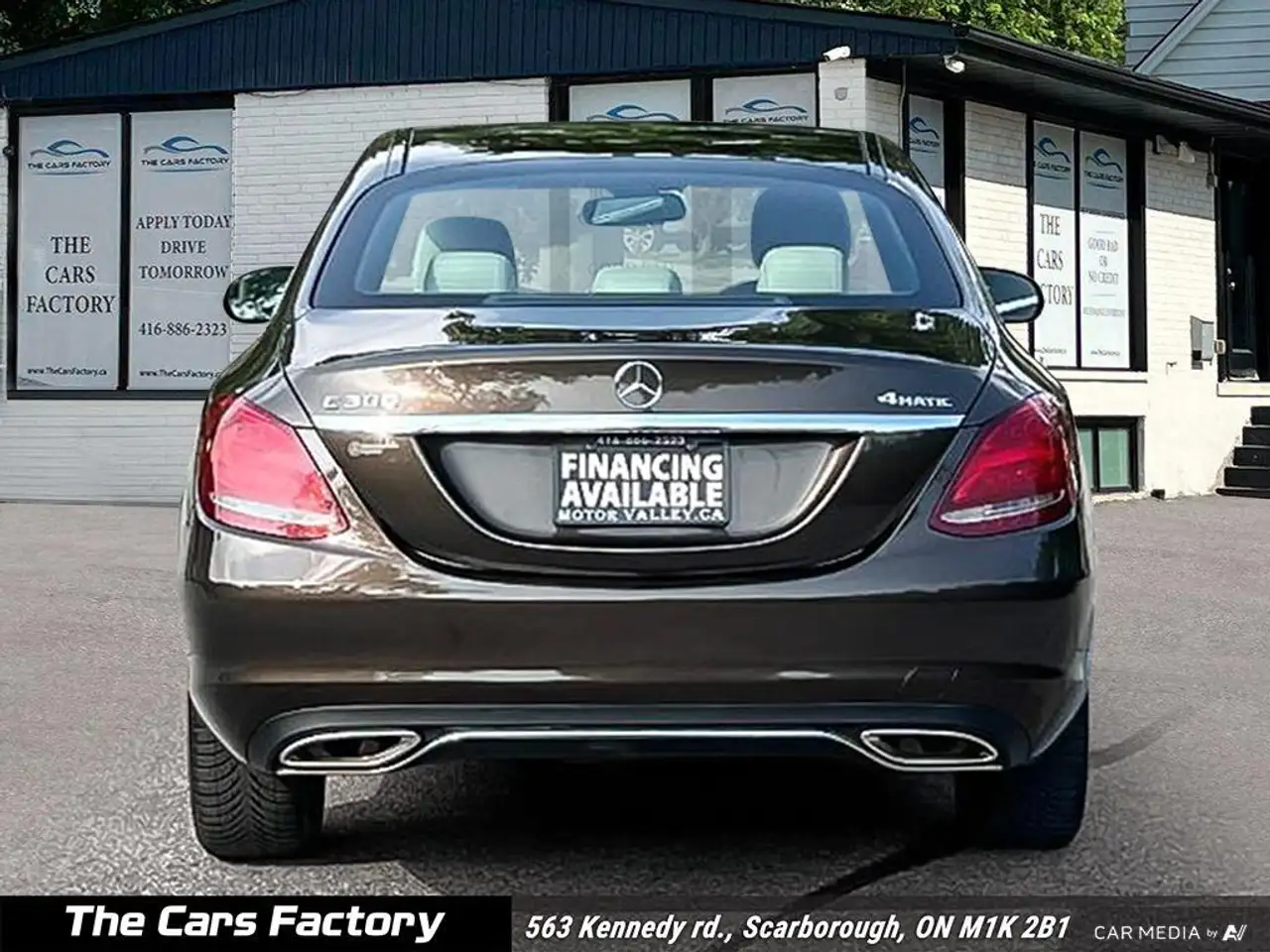 Mercedes-Benz C-Class снимка Mercedes-Benz C-Class
