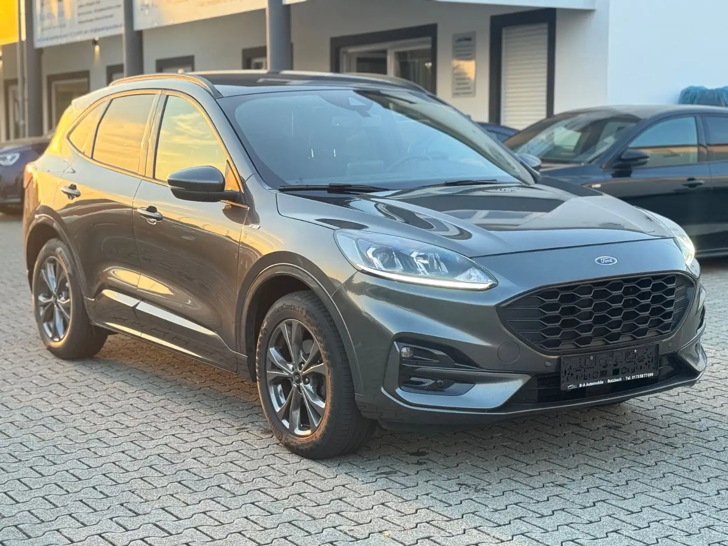 Ford Kuga ST-Line*Kamera*Apple*LED*Allradantrieb Grau - 2