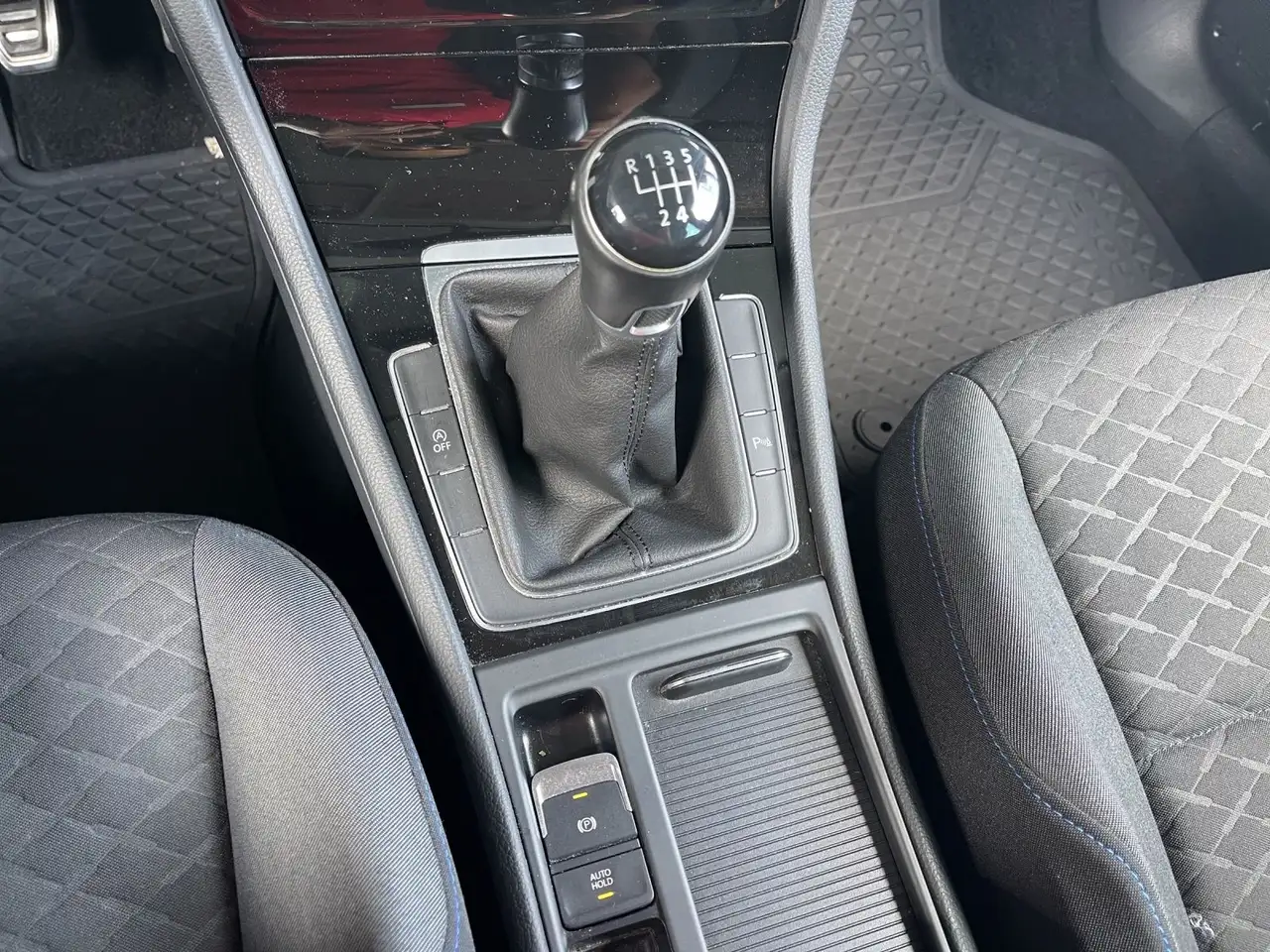 Volkswagen Golf Variant — photo 11 sur 23