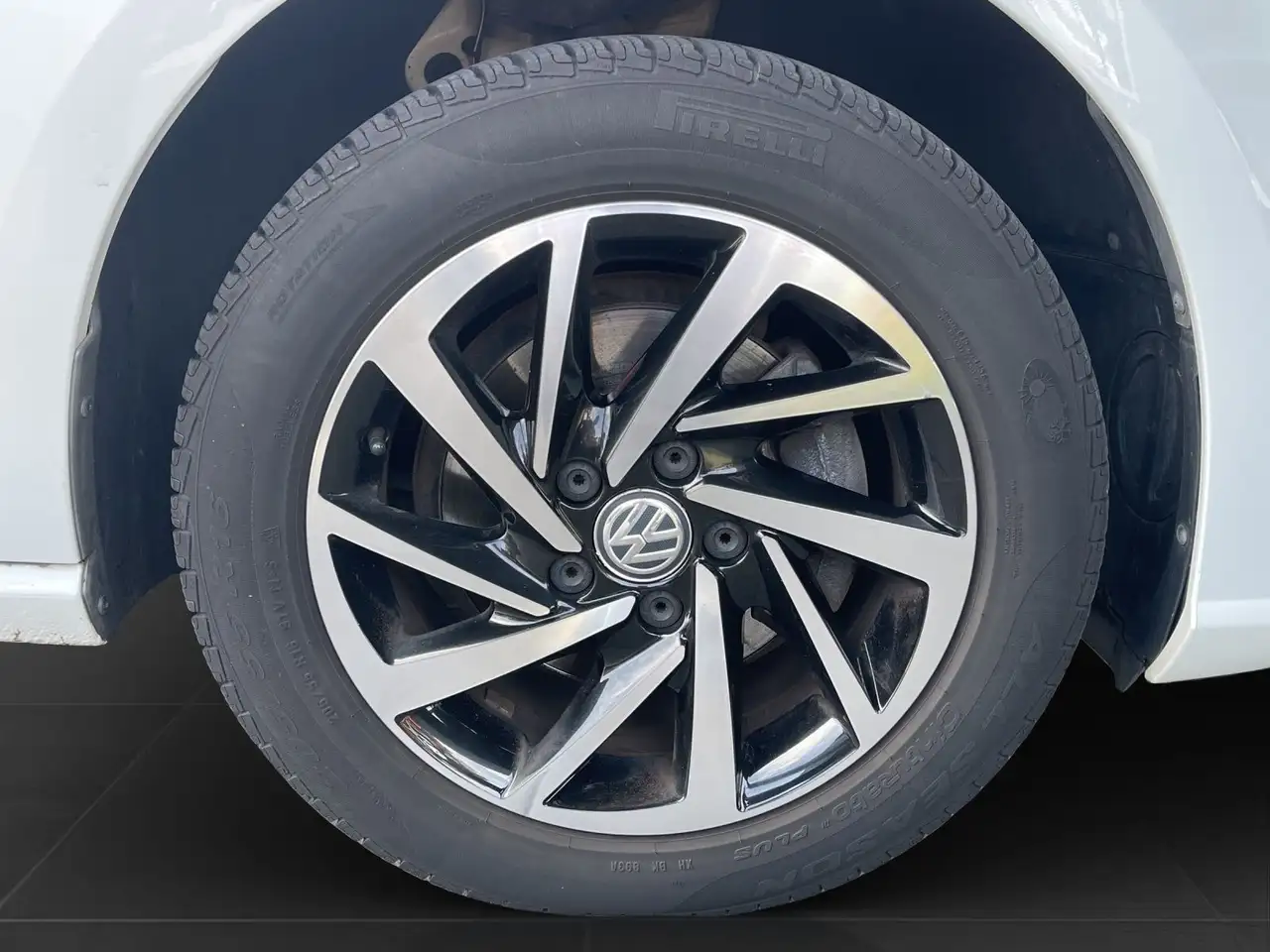 Volkswagen Golf Variant — photo 7 sur 23