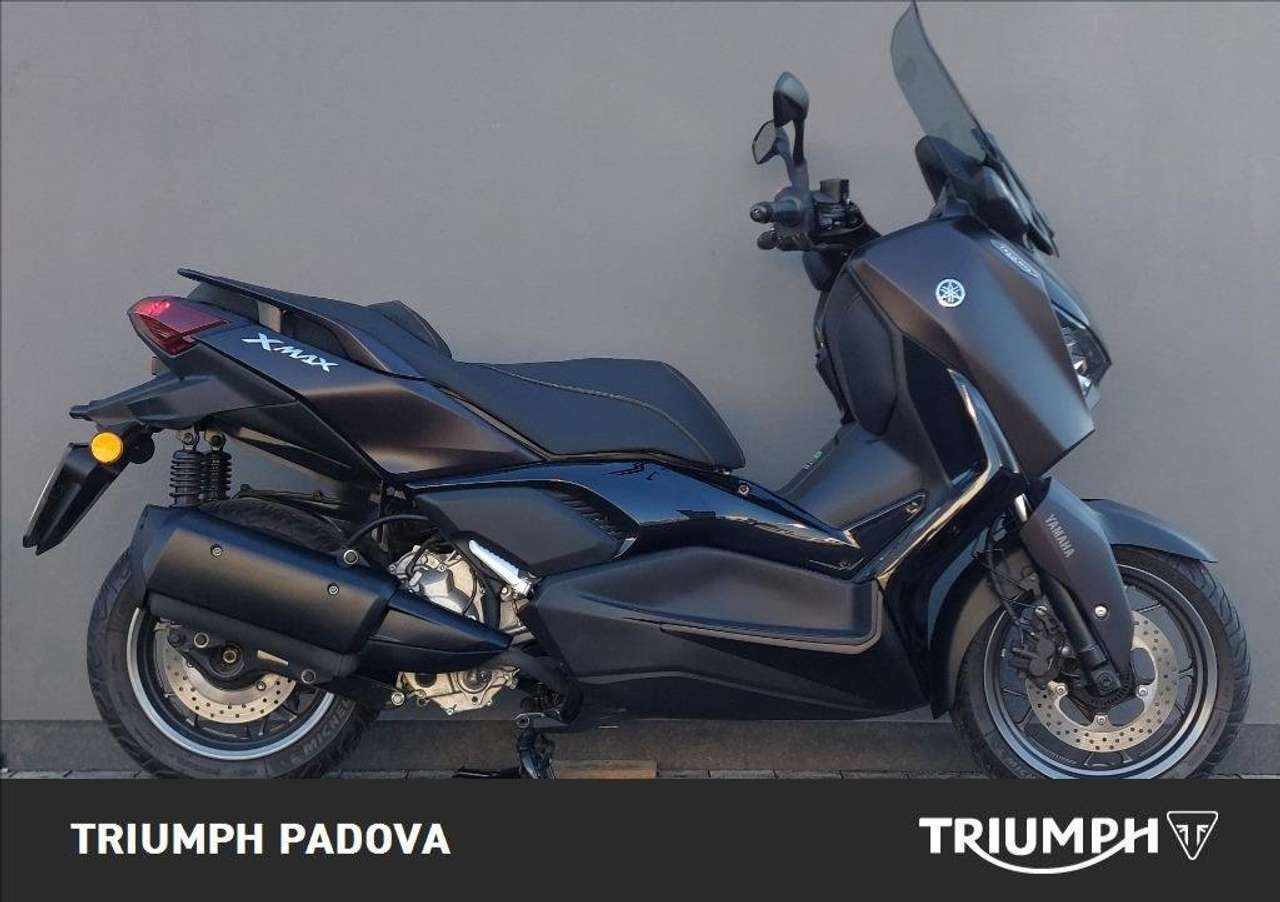 Yamaha X-Max 300 Tech MAX