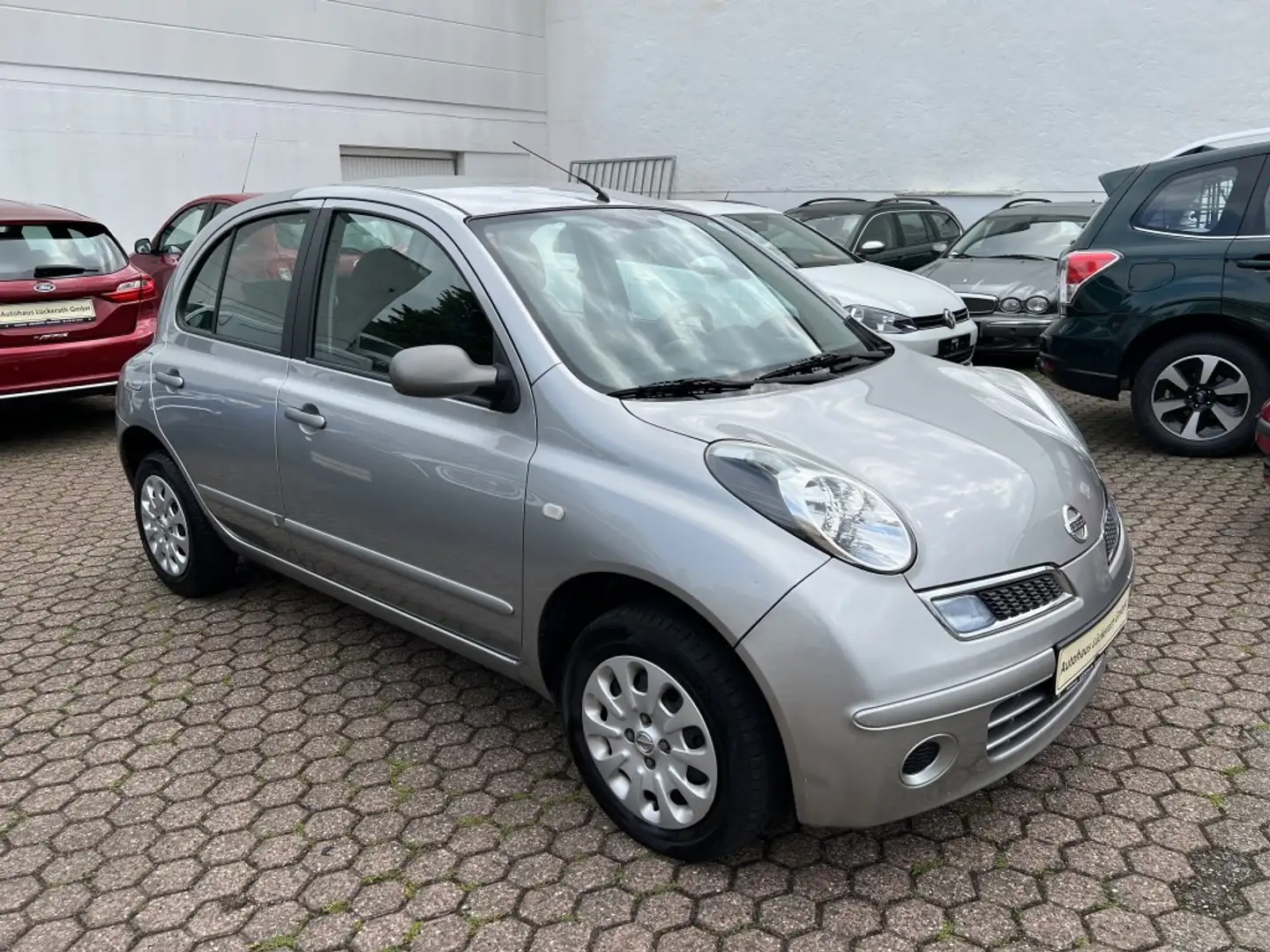 Nissan Micra Micra 1.2 visia Silber - 1