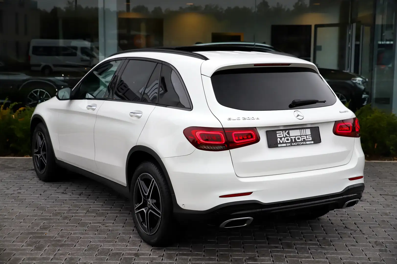 Mercedes-Benz GLC 200 d 4Matic AMG Line-PANO-360-BURMESTER-TREKHAAK-LED Blanco - 2