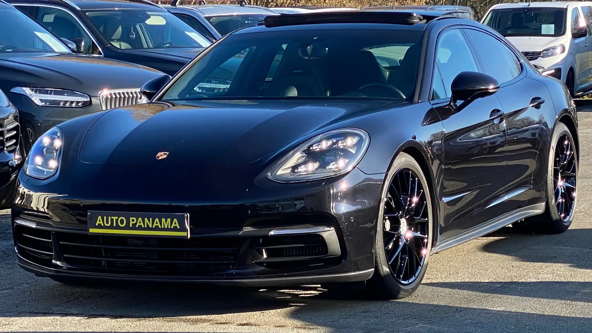 Porsche Panamera 4S DIESEL TVAC 420CV 4.0 Bi-Turbo PDK TOIT PANO Zwart - 1