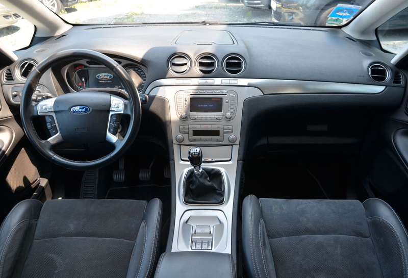 Ford S-Max Titanium 2.0 TDCi Xenon Navi 7 Sitze — photo 10