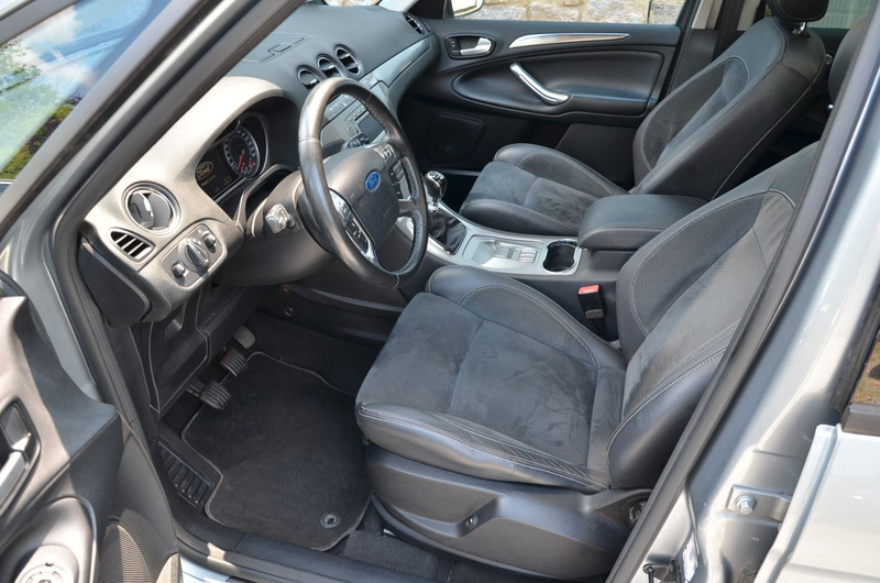Ford S-Max Titanium 2.0 TDCi Xenon Navi 7 Sitze — photo 9