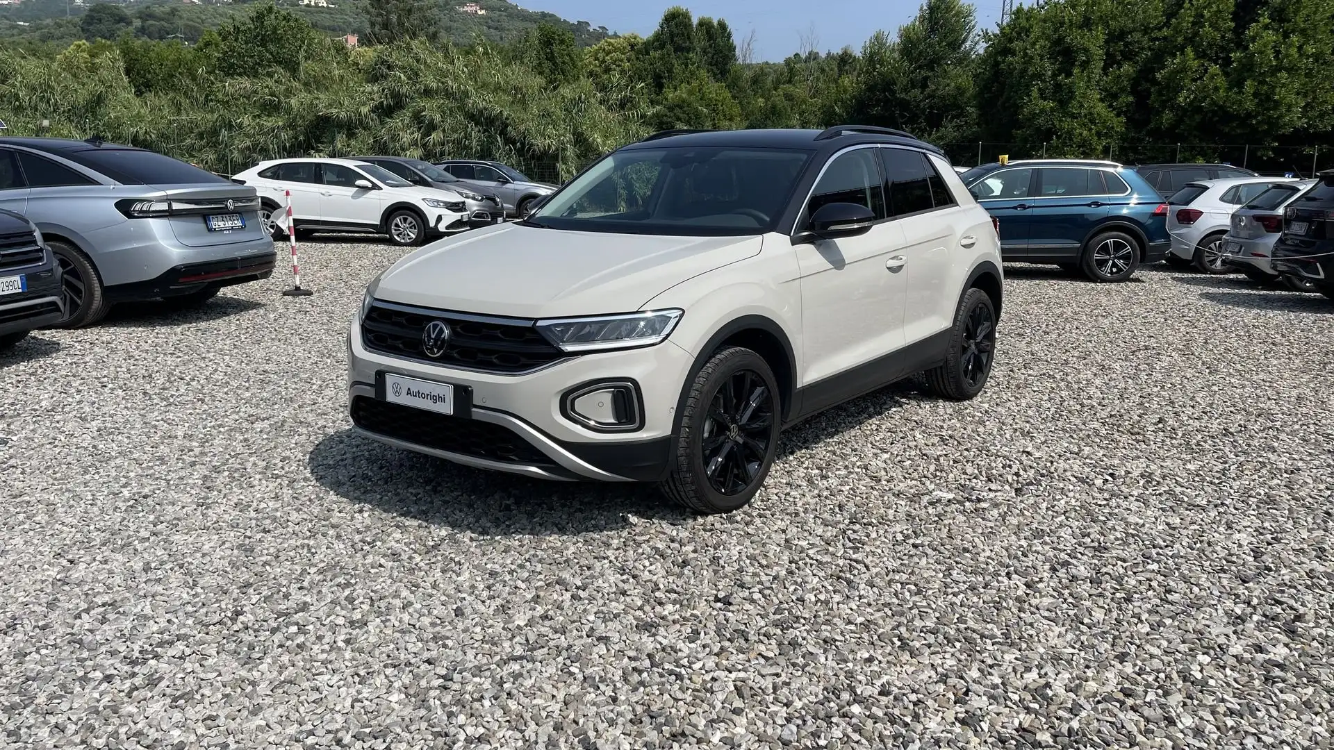 Volkswagen T-Roc 1.0 TSI Life Beige - 1