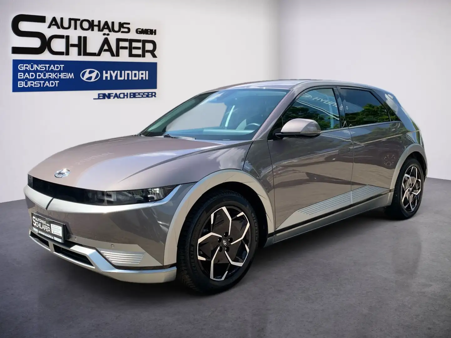 Hyundai IONIQ 5 Techniq 72,6 kWh 4WD el. Heckklappe Grijs - 1