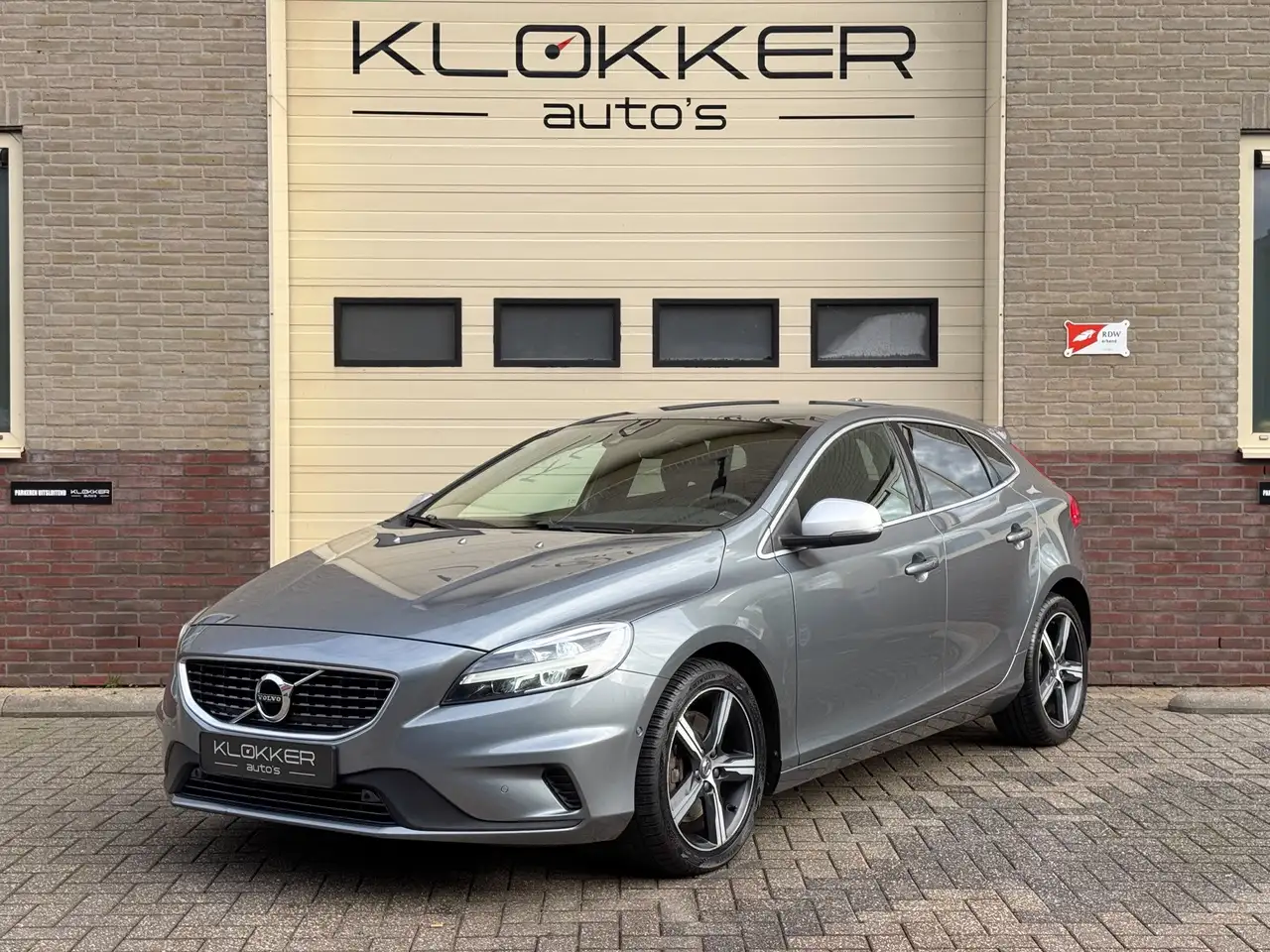 Volvo V40