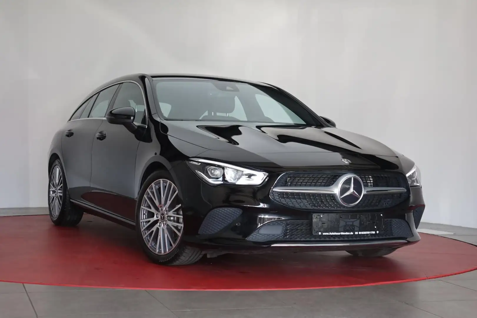 Mercedes-Benz CLA 200 7G-DCT Progressive Navi/T Schwarz - 1