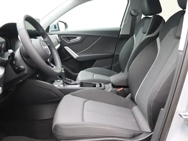 Audi Q2 view 10