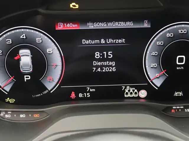 Audi Q2 view 12