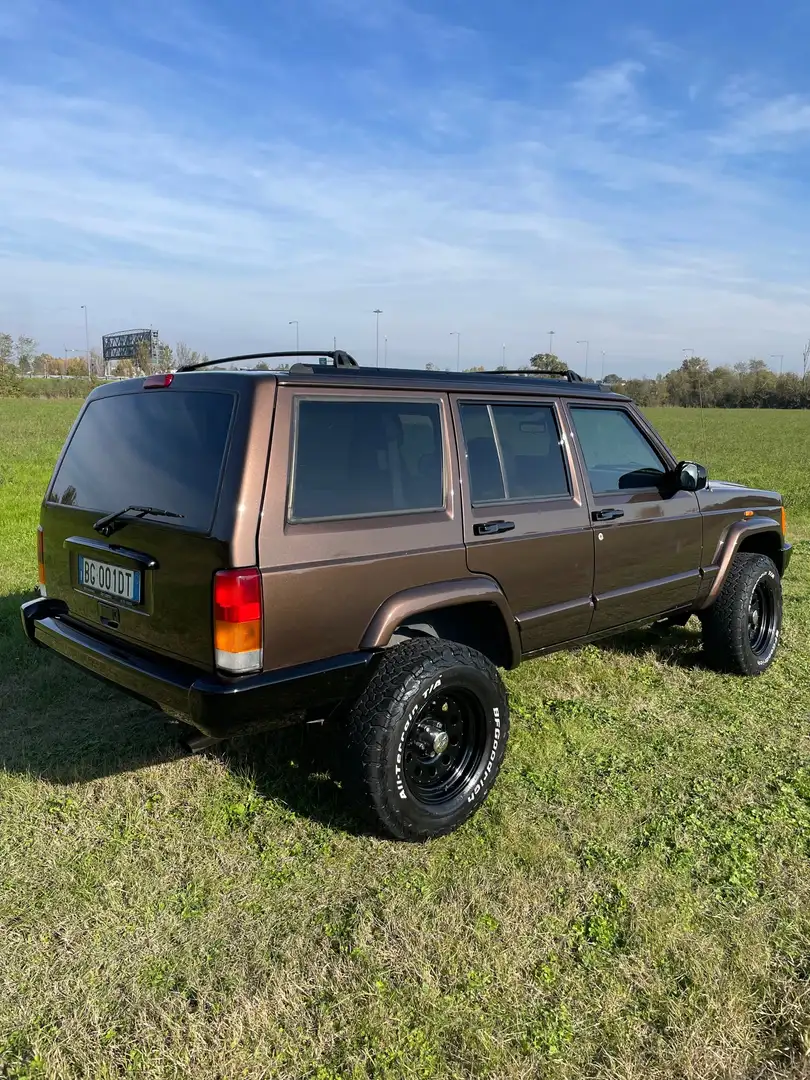 Jeep Cherokee 5p 4.0 Limited auto Brons - 2