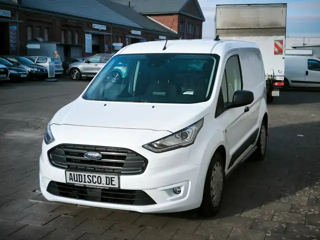 Ford Transit Connect Xenon Standheizung AHK Navi