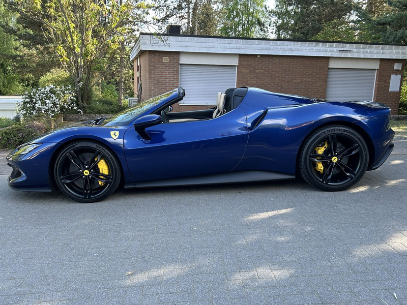 Ferrari 296 GTS Racing-Seats+Daytona Lift LED 1.Hd. — photo 17