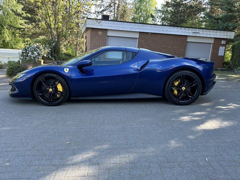 Ferrari 296 GTS Racing-Seats+Daytona Lift LED 1.Hd. — photo 11