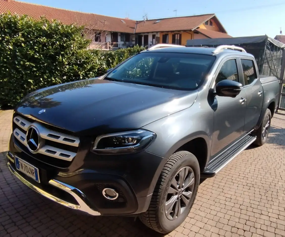 Mercedes-Benz X 250