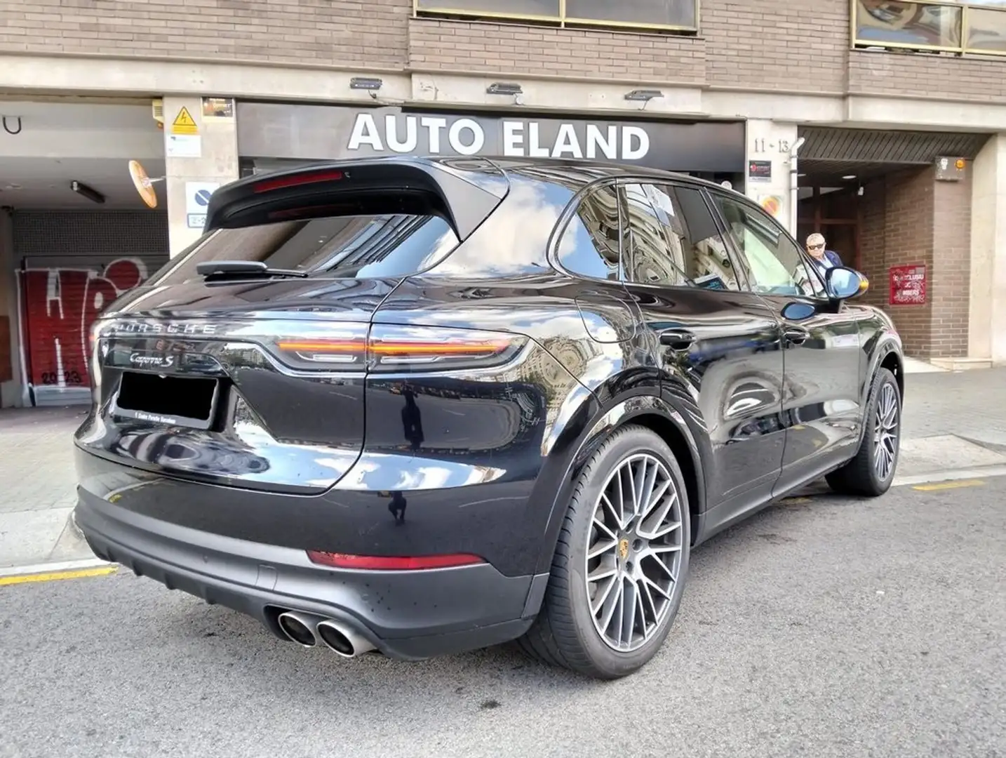 Porsche Cayenne A Noir - 1