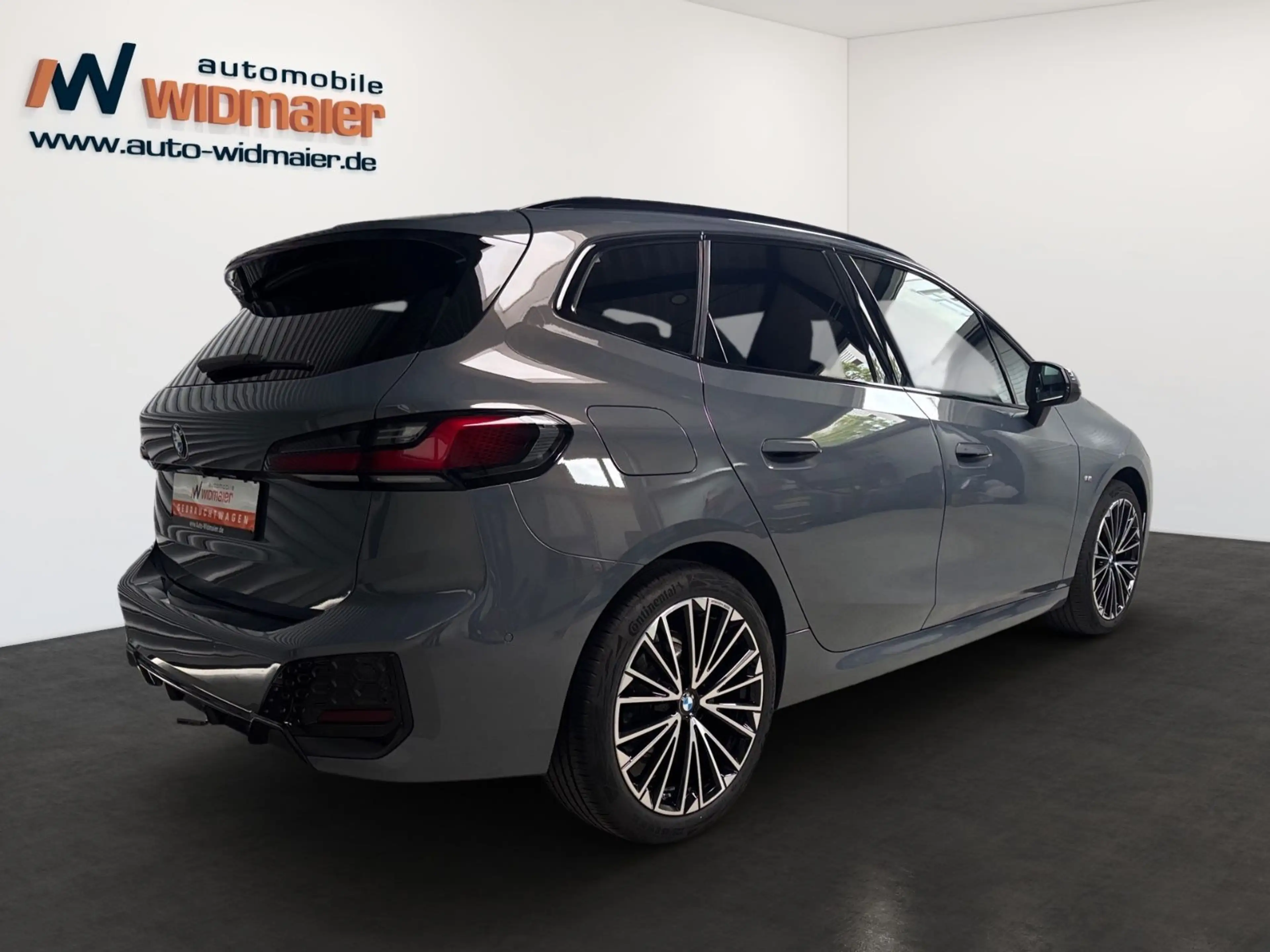 BMW 218 M Sport -- Pano/HeadUp/19LM — photo 4