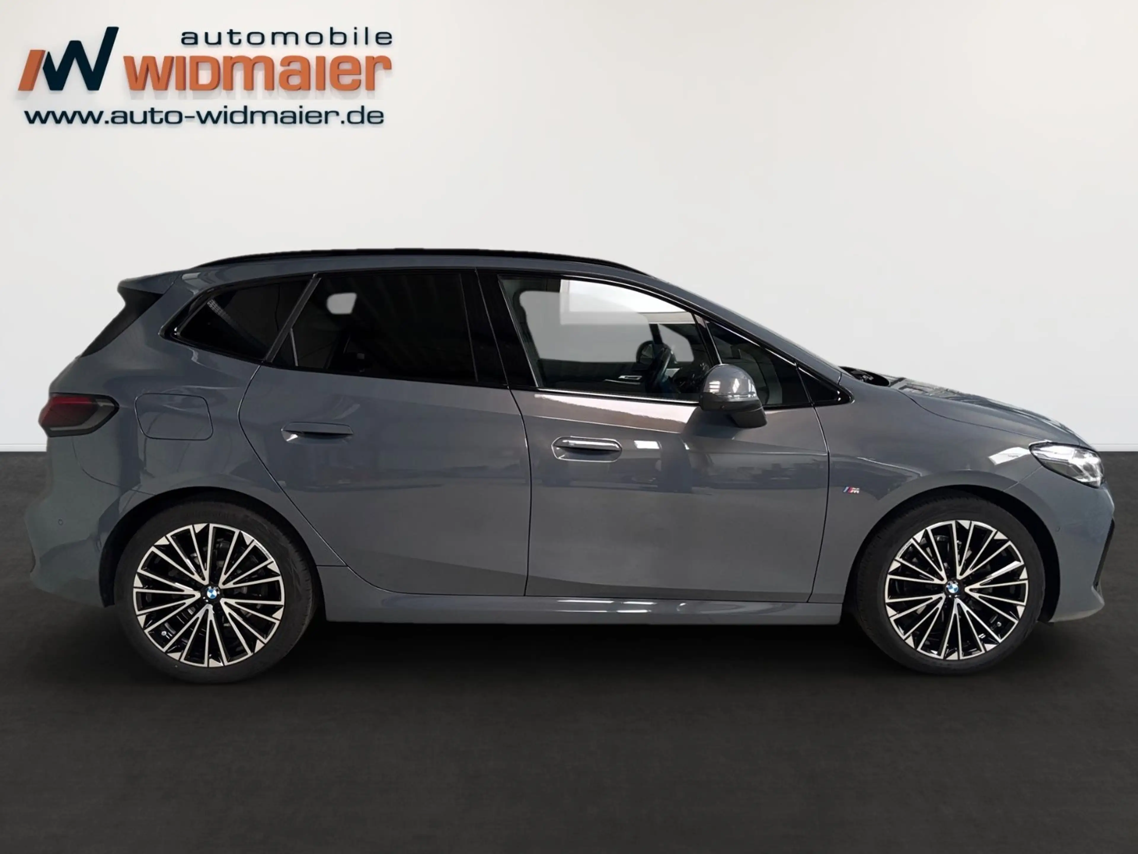 BMW 218 M Sport -- Pano/HeadUp/19LM — photo 2