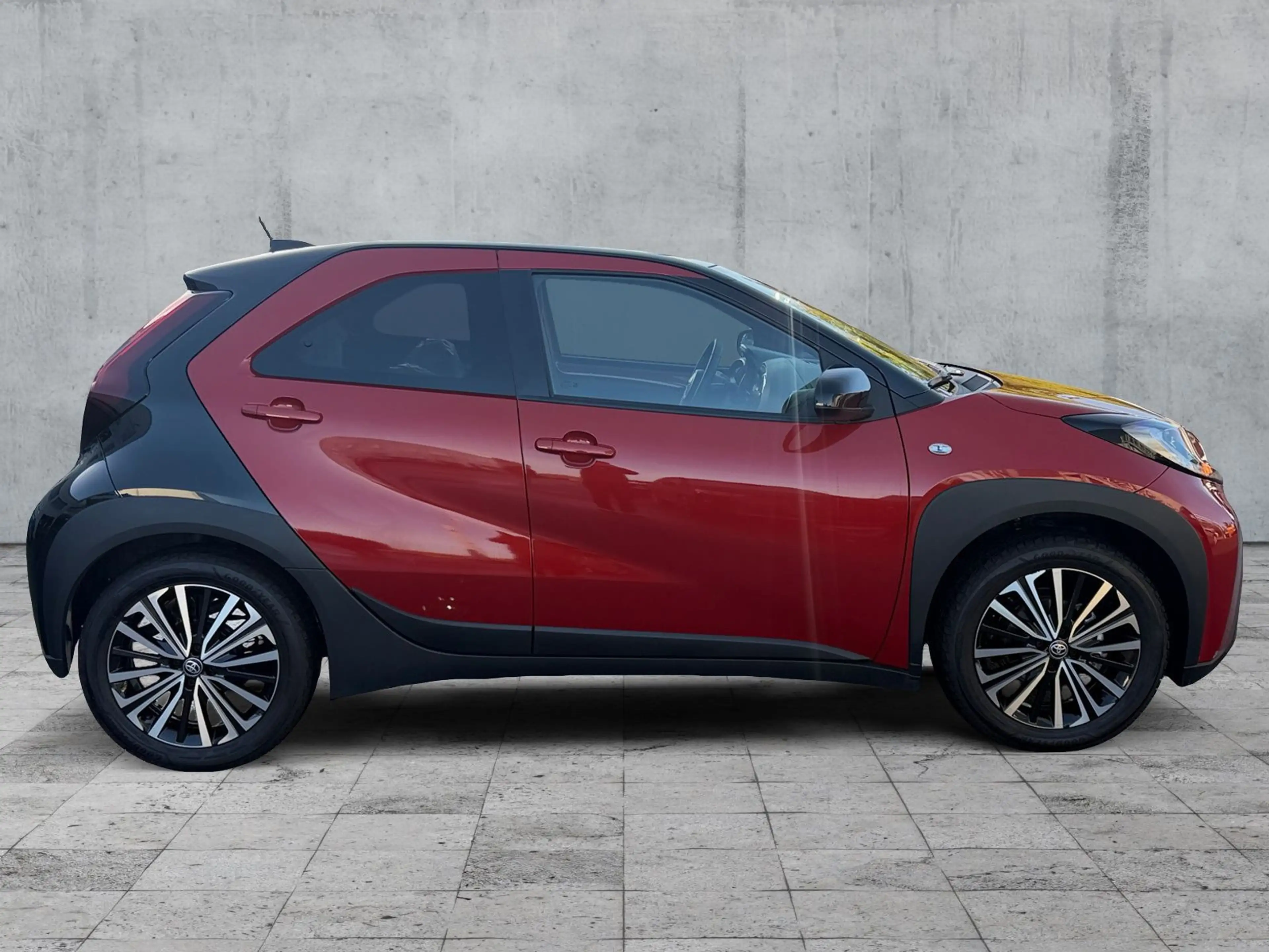 Toyota Aygo X 1.0 TEAMPLAYER ACC+RFK+APP+DAB+SHZ+MFL — photo 7