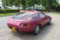 Porsche 928 4.5 Coupé | Weinrot metallic | Inruil Mogelijk Rood - thumbnail 19