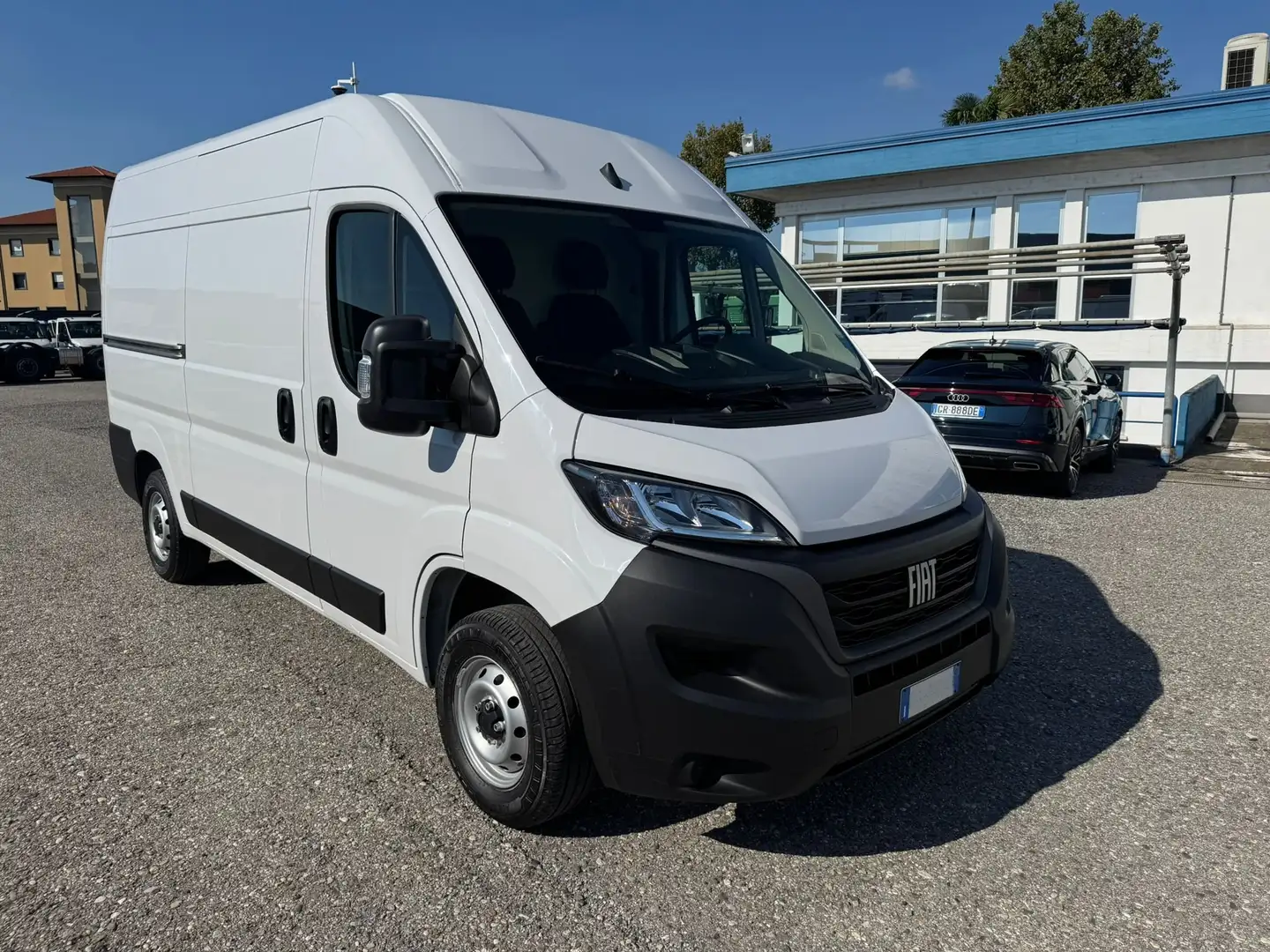 Fiat Ducato furgone 33q 140cv Mh2 Weiß - 1