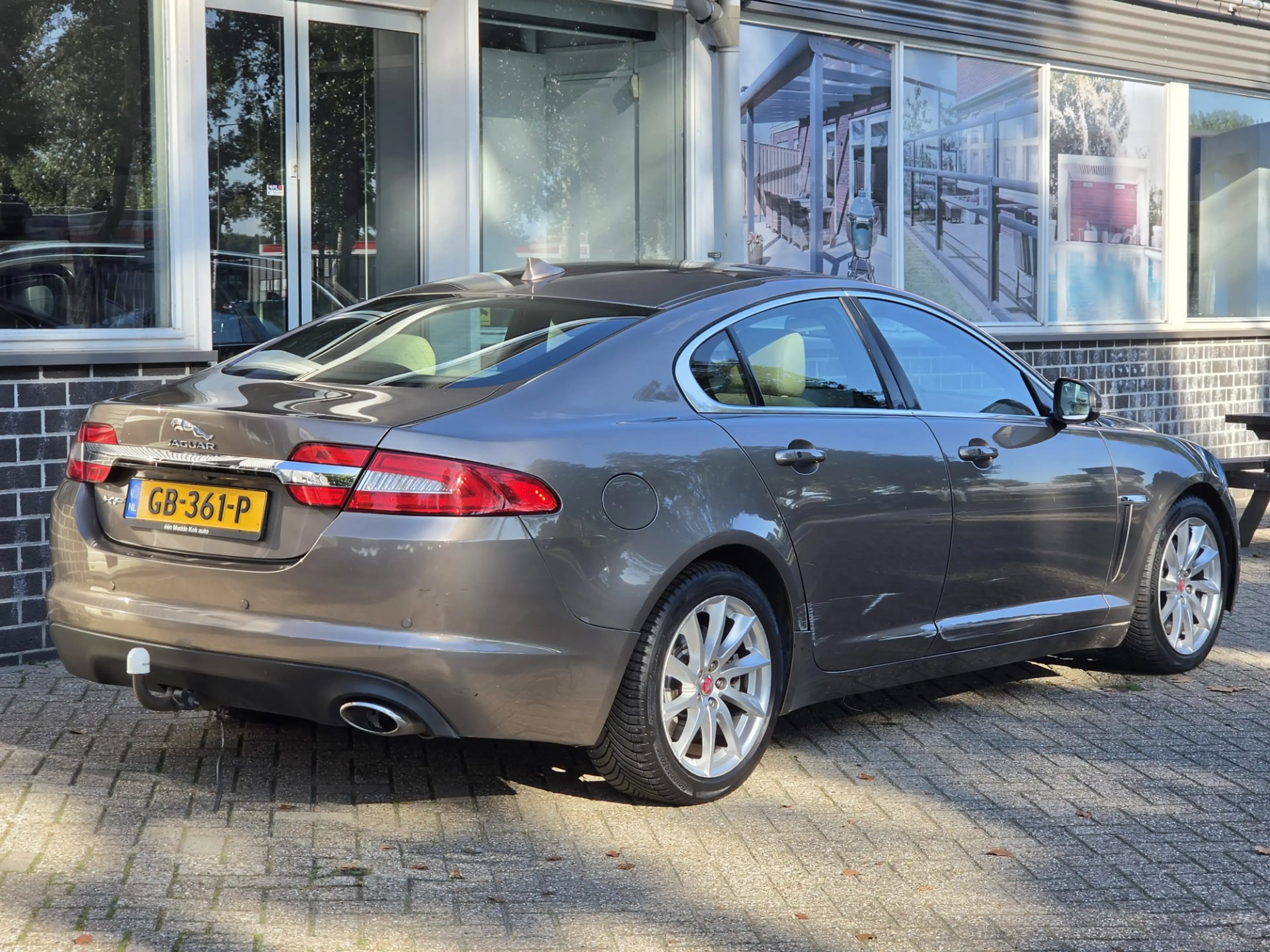 Jaguar XF 2.2D Automaat Leder Licht Schaaf Schade Nap — photo 5