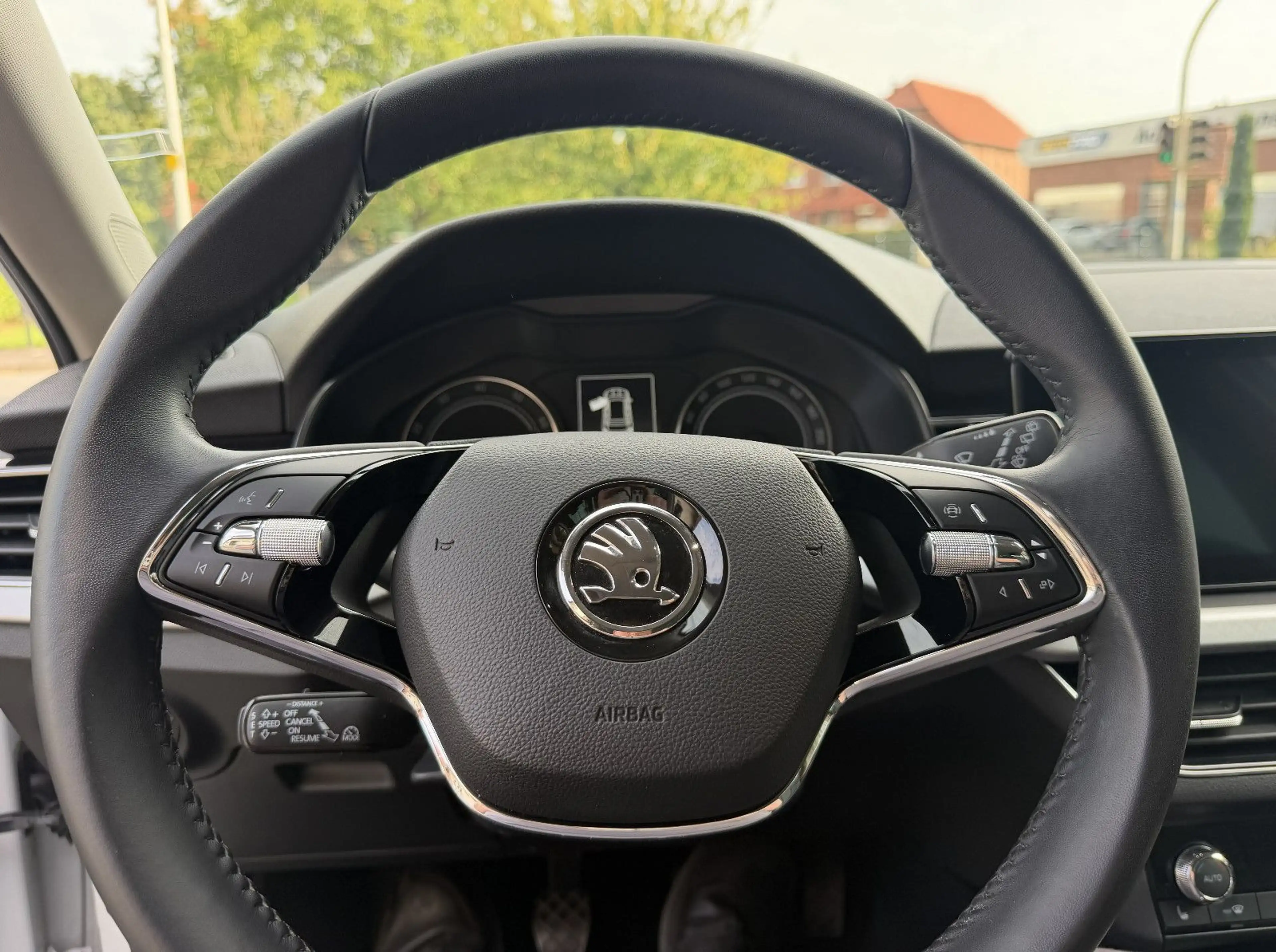 Skoda Kamiq Tour — photo 9