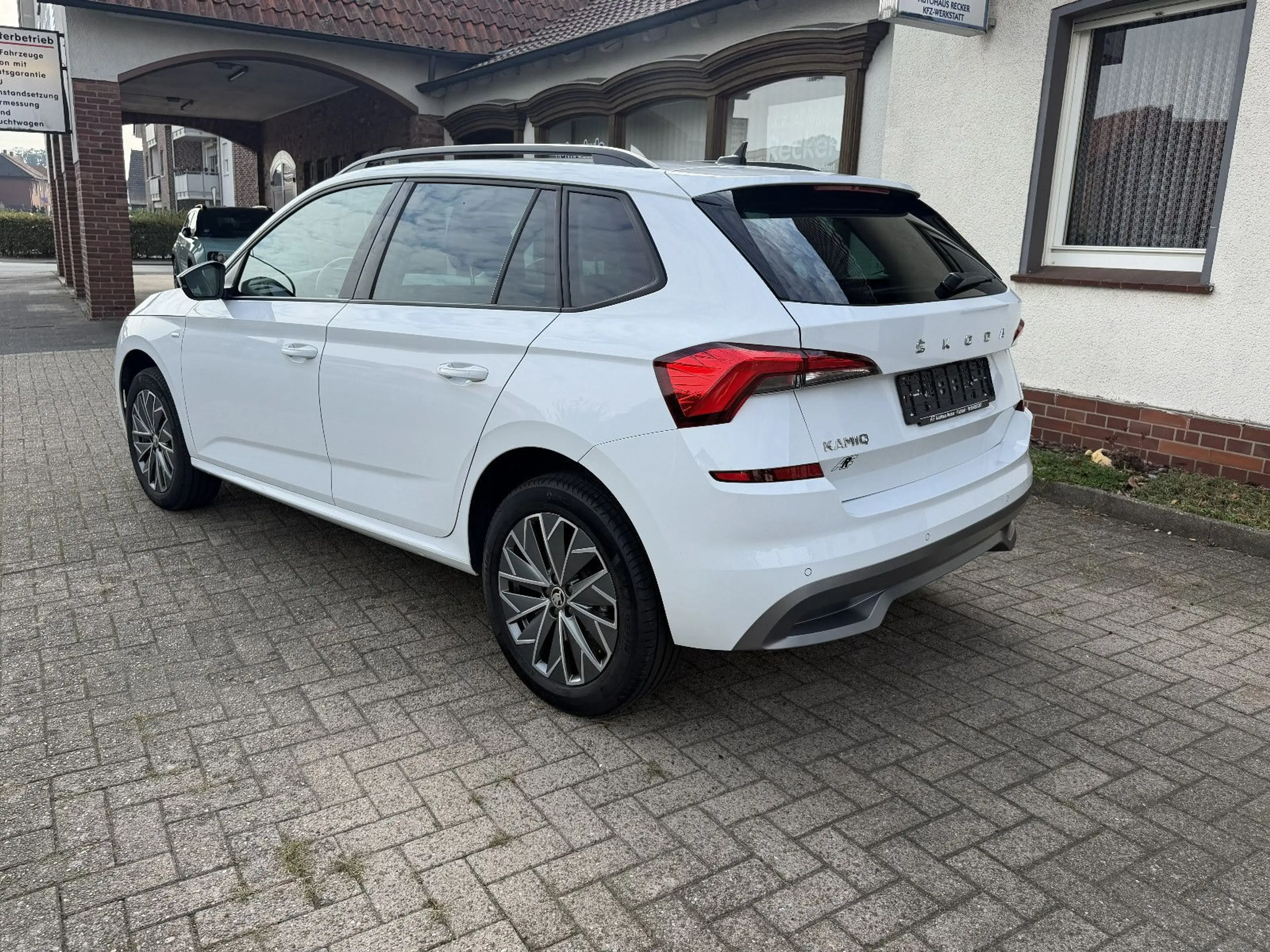 Skoda Kamiq Tour — photo 6