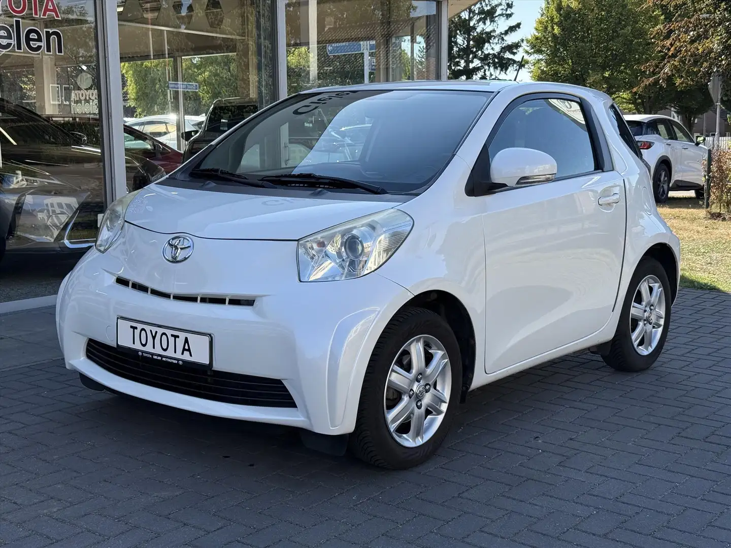 Toyota iQ 1.0 VVT-i CVT Automaat Comfort | Airconditioning, Blanc - 2