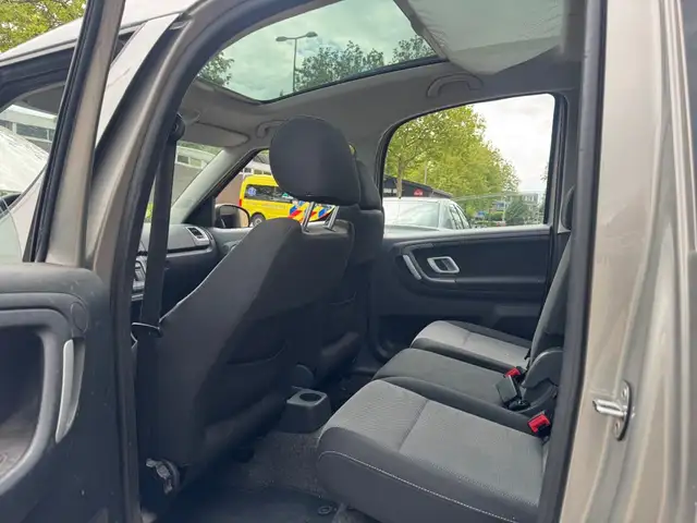 Skoda Roomster view 12