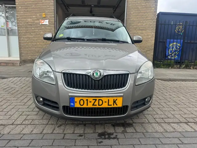 Skoda Roomster view 5