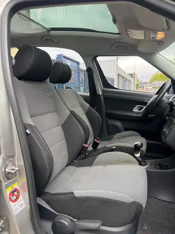 Skoda Roomster view 4