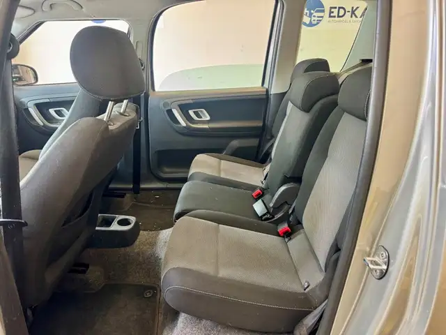 Skoda Roomster view 14