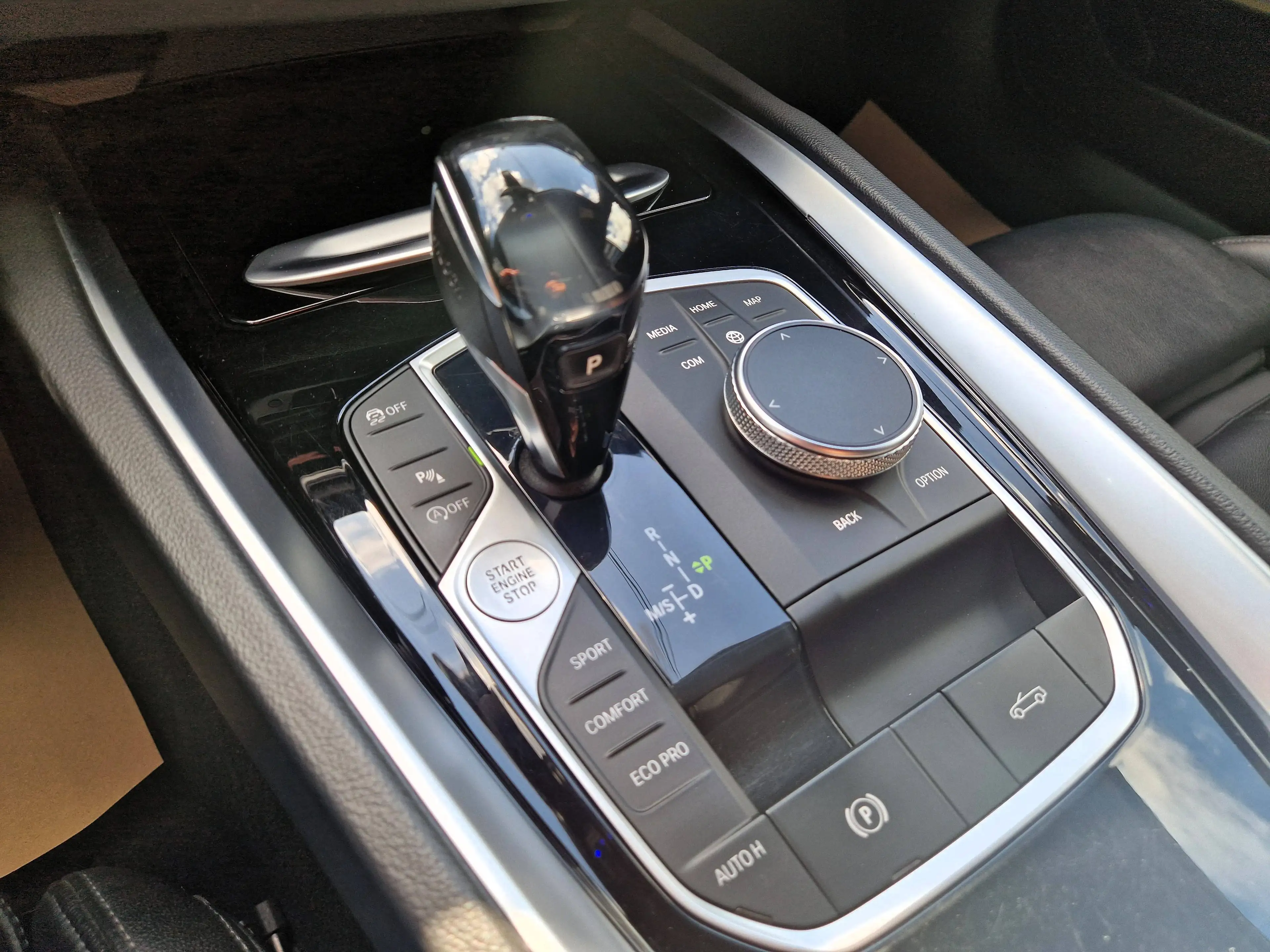 BMW Z4 2.0iAS PACK M - BOITE AUTO - FULL LED - ECLAIRAGE D AMBIANCE - HARMAN KARDON - APPLE CARPLAY/ANDROID — photo 12