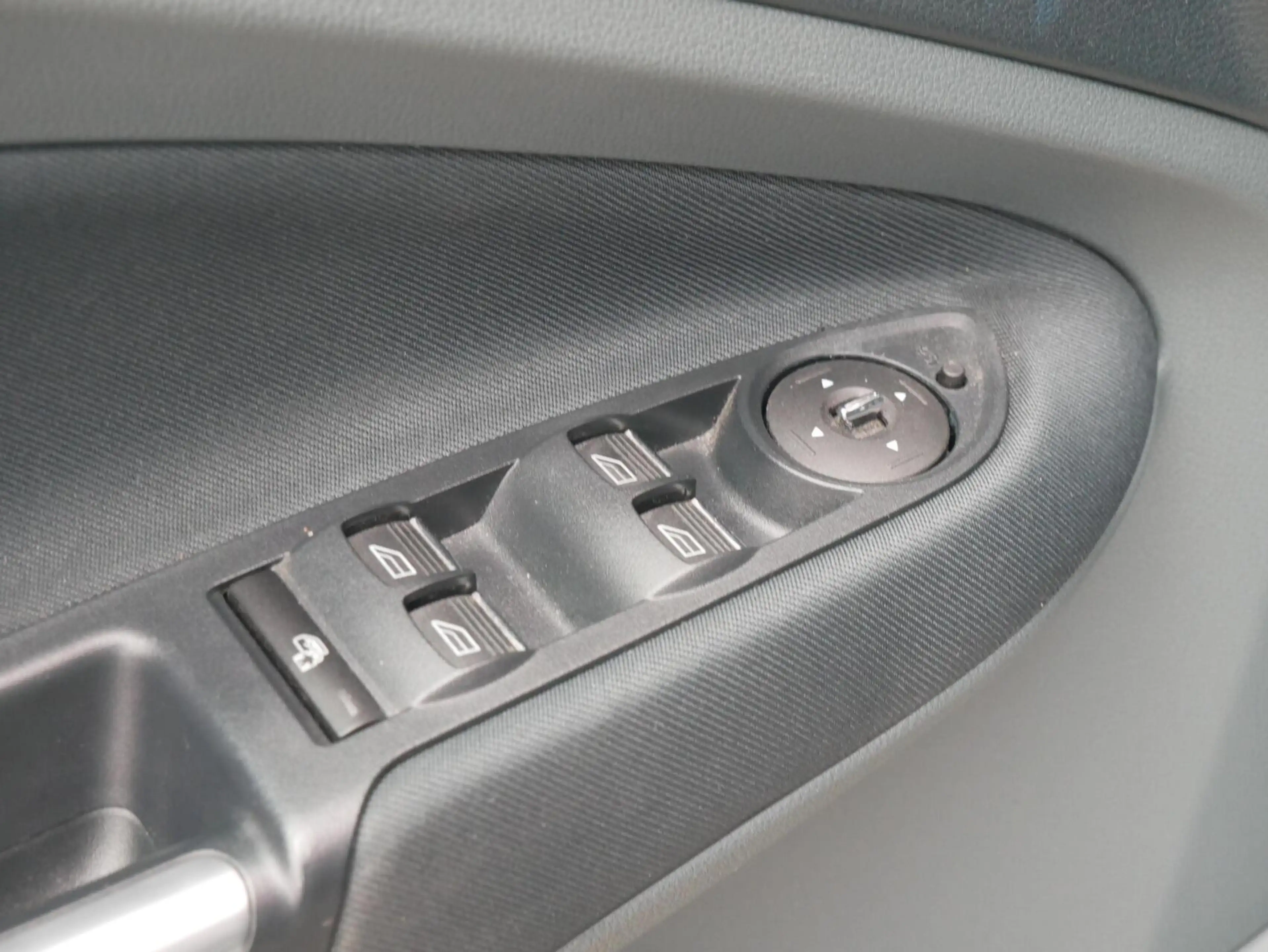 Ford C-Max 1.6 EcoBoost Lease Titanium Trekhaak| Dealer onder — photo 20