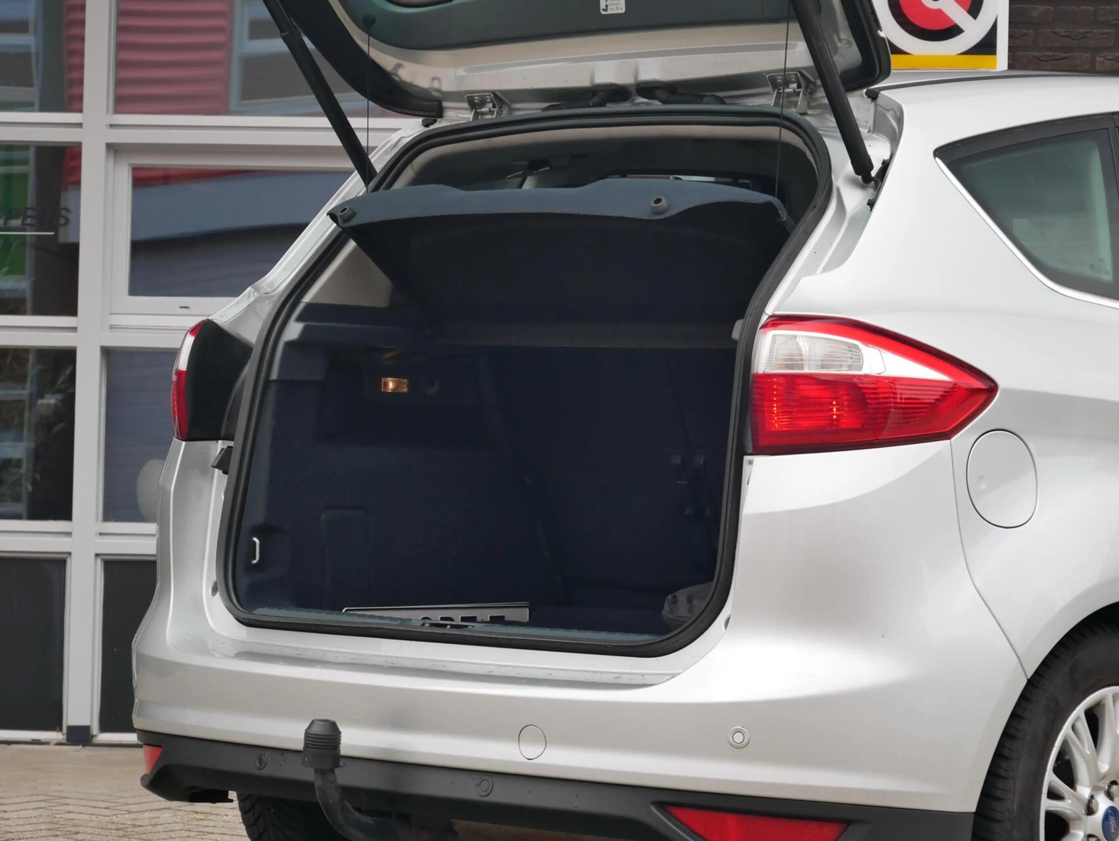 Ford C-Max 1.6 EcoBoost Lease Titanium Trekhaak| Dealer onder — photo 32