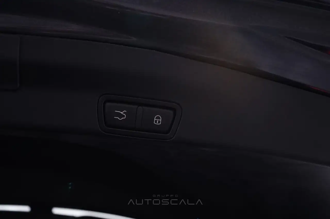 Alfa Romeo Stelvio 2023 — фото 33