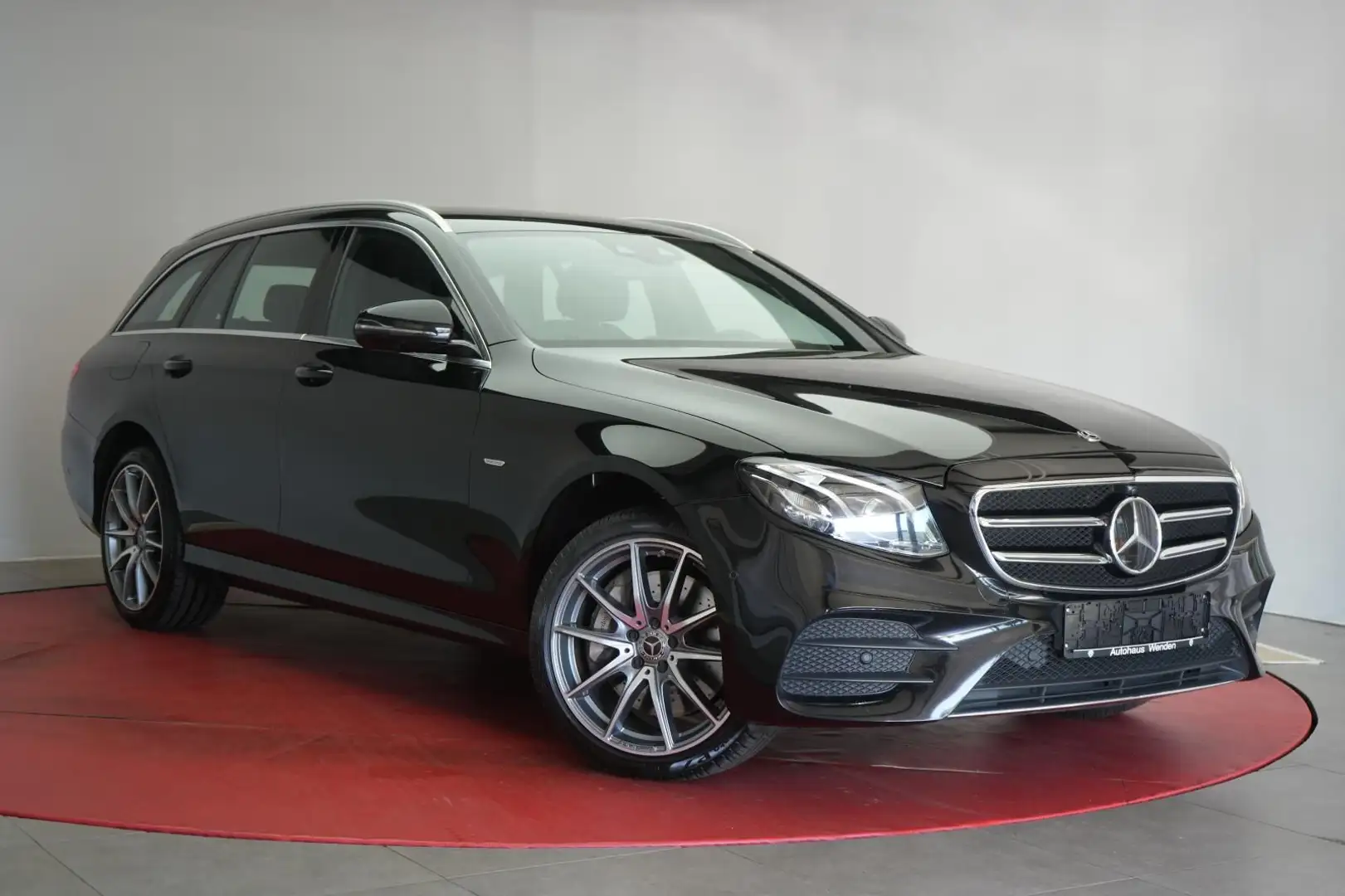 Mercedes-Benz E 400 d 4Matic T 9G-Tronic AMG Navi/Leder/Distro Schwarz - 1