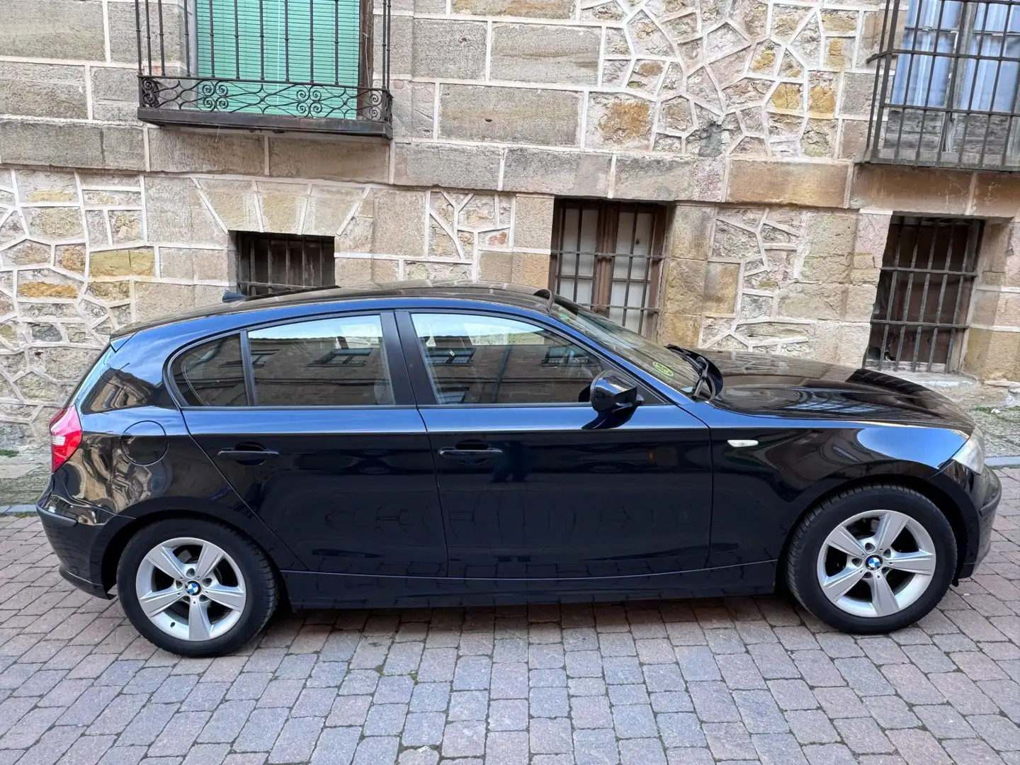BMW 116 116d - 1