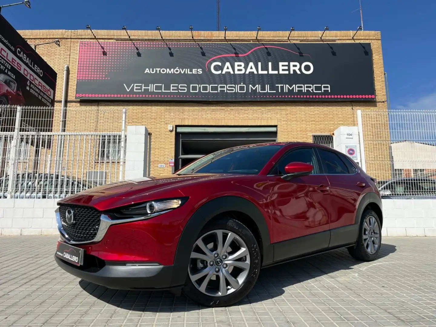 Mazda CX-30 2.0 Skyactiv-G Evolution 2WD Aut. 90kW Rojo - 1