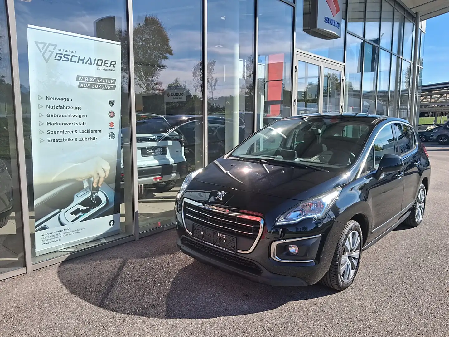Peugeot 3008 1,6 HDi 115 FAP Professional Line Schwarz - 1
