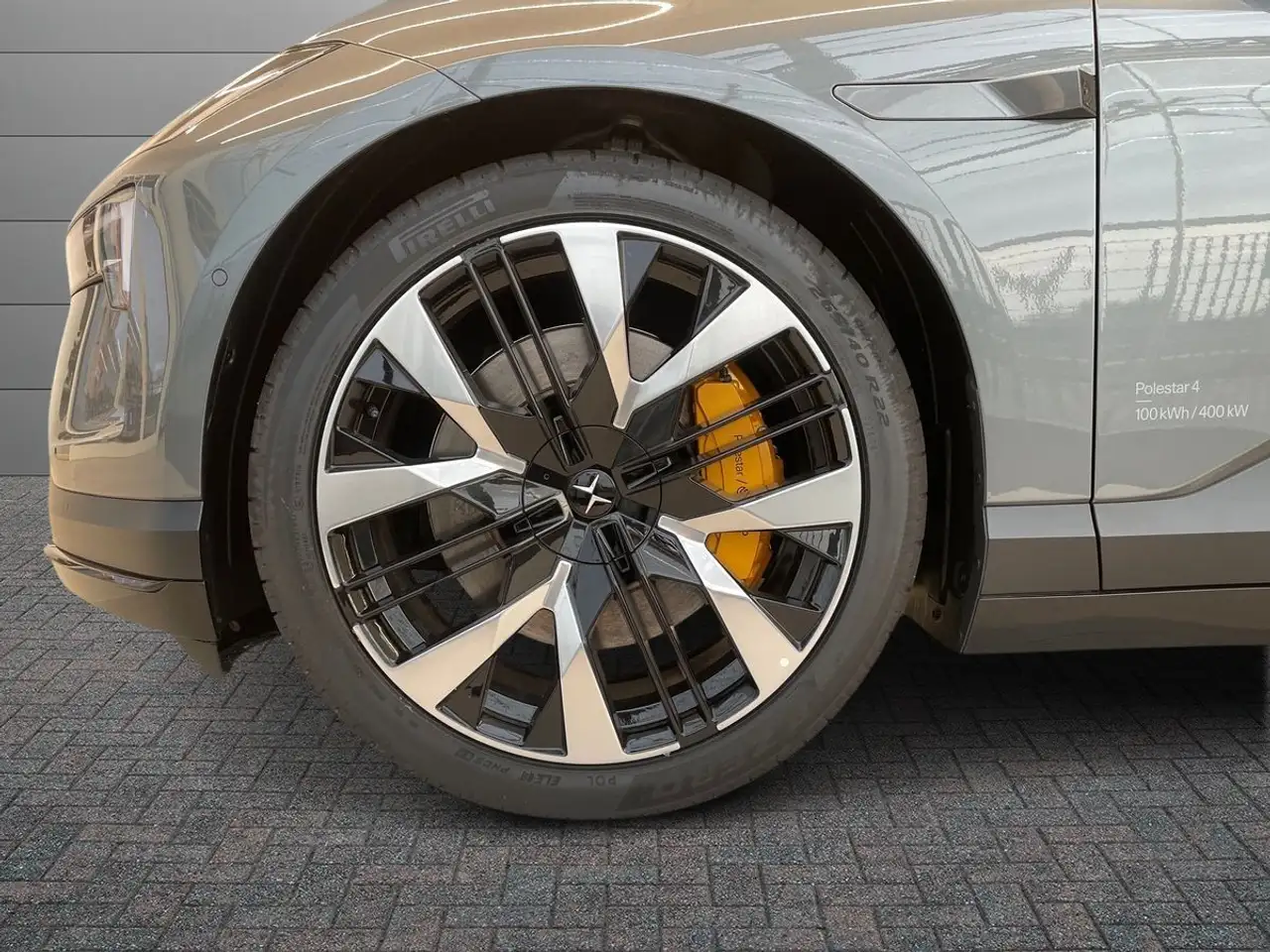 Polestar 4 2024