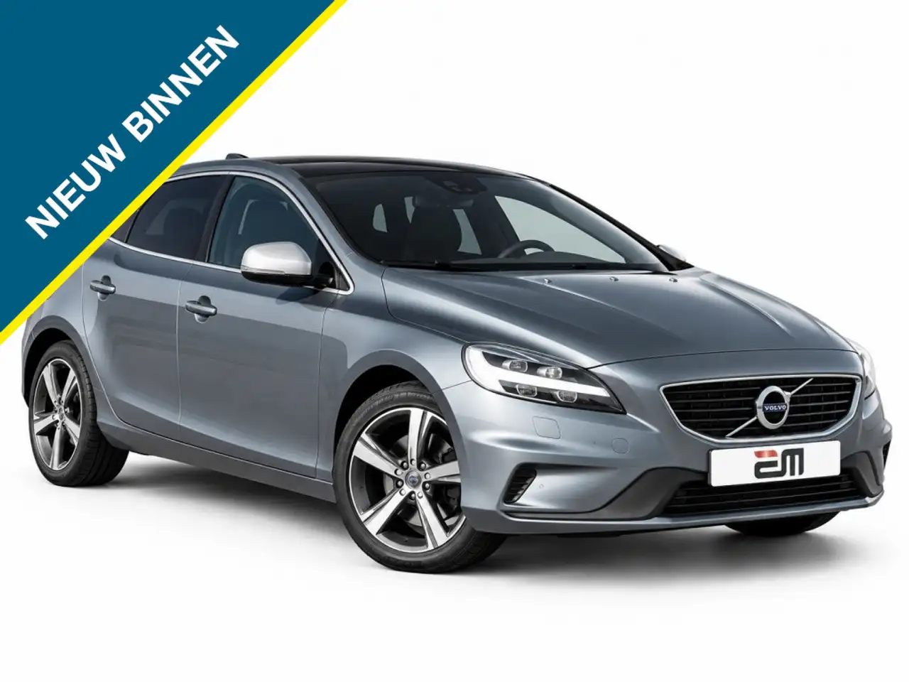 Volvo V40 2.0 T4 192Pk R-Design Pano Trekhaak org. NL NAP — photo 1 of 8