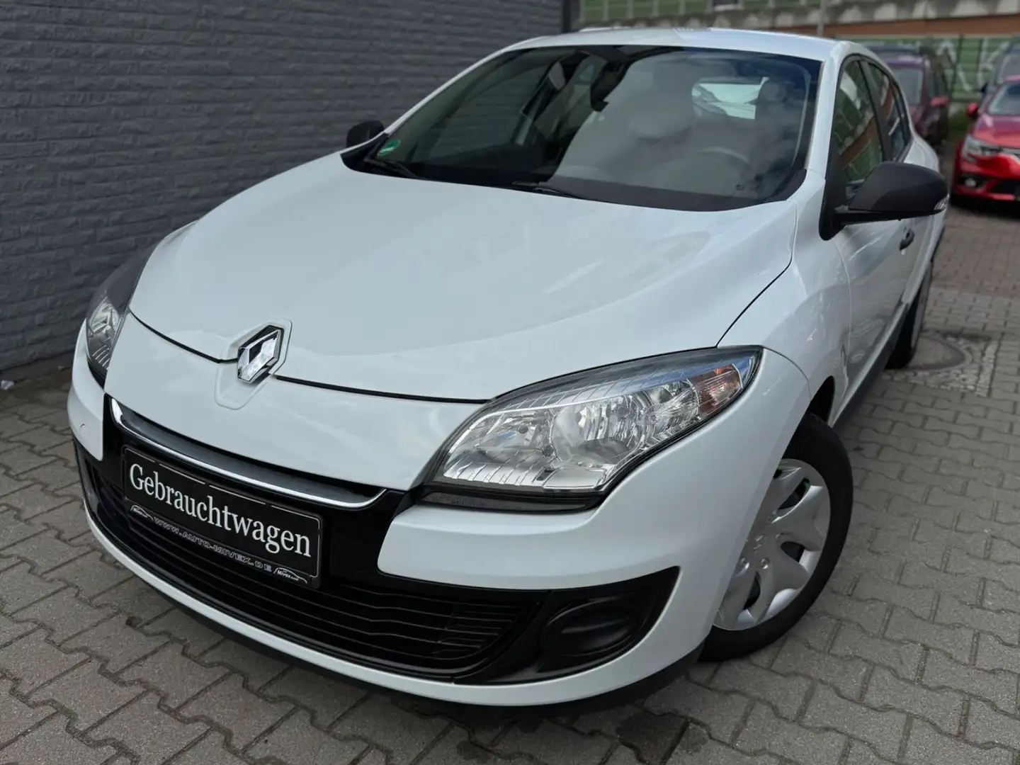 Renault Megane 1,6 III Lim. 5-trg. Authentique 1.Hand HU Weiß - 1