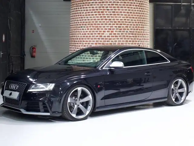 Audi RS5 RS5 V8 4.2 FSi 450 Quattro S Tronic 7